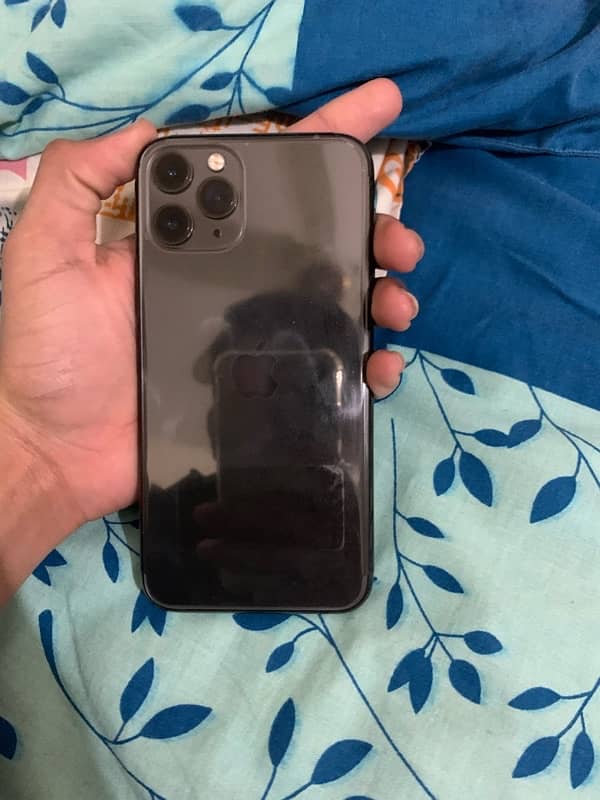 iPhone 11 Pro 256gb 84% factory unlock 2