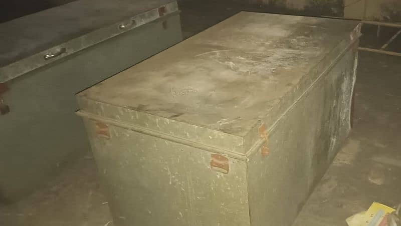 Patti or Storage trunk for sale each price mention 4