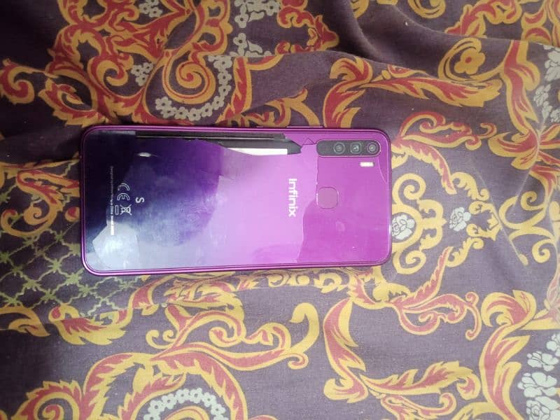 I am selling my infinix s5 lite official pta approved with box 2