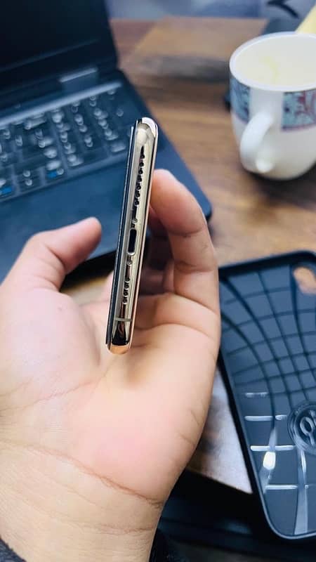 Iphone Xs max pta approved 6