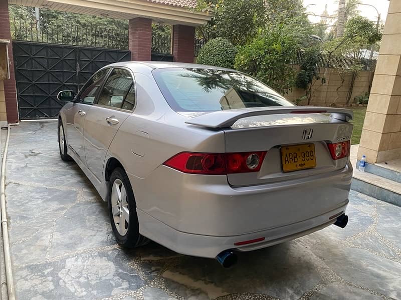 Honda Accord 2002 4