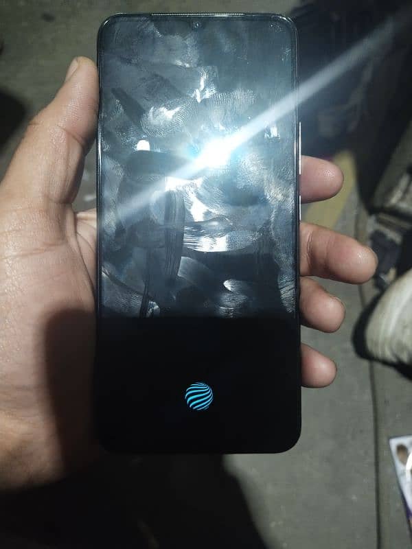 Vivo v20 4