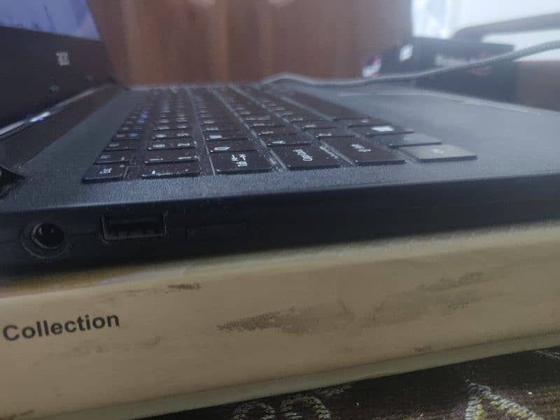 Acer Laptop Travelmate P440 For Sale 11