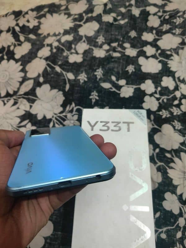 vivo Y33T 4