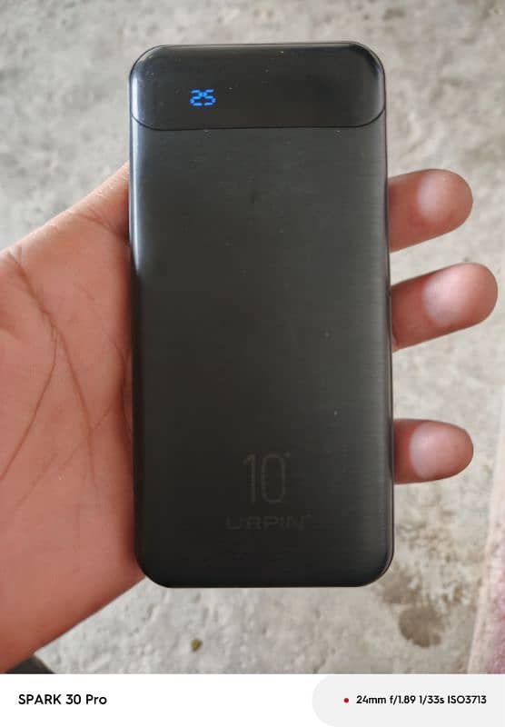 10+ur pin 10000 mah power Bank new condition 1 months used 0