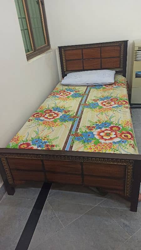 Two Solid Wooden Single Beds in Excellent Condition – Great Deal! 4