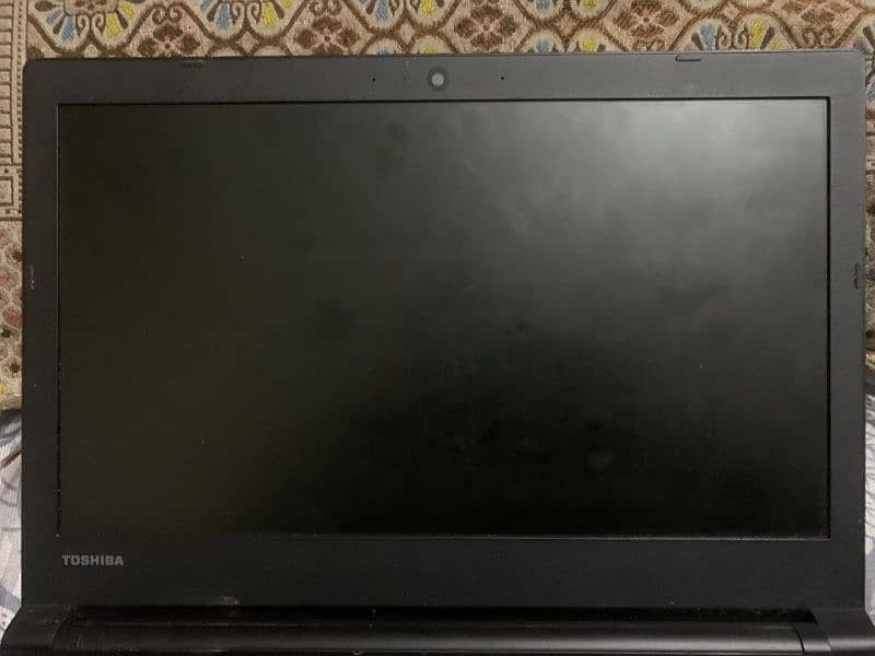 Toshiba c40-c core i 3 6th generation slim laptop read ad carefully A+ 2