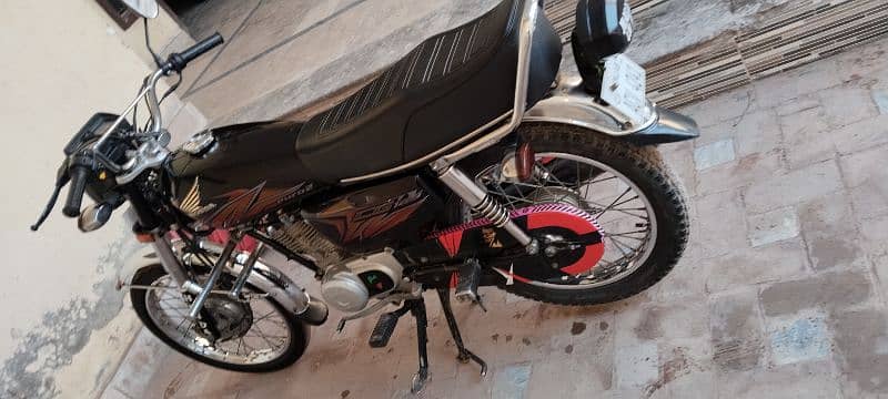 hona 125 all ok Bike 2