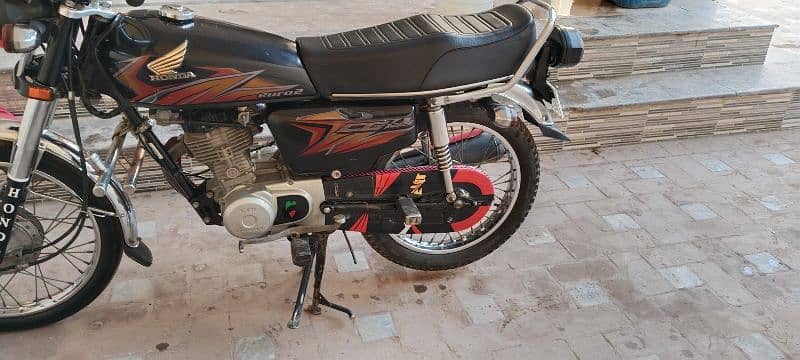 hona 125 all ok Bike 4