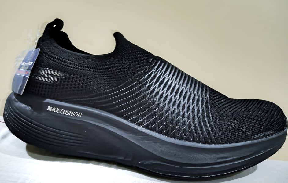 SKECHERS GO RUN / Archfit 6