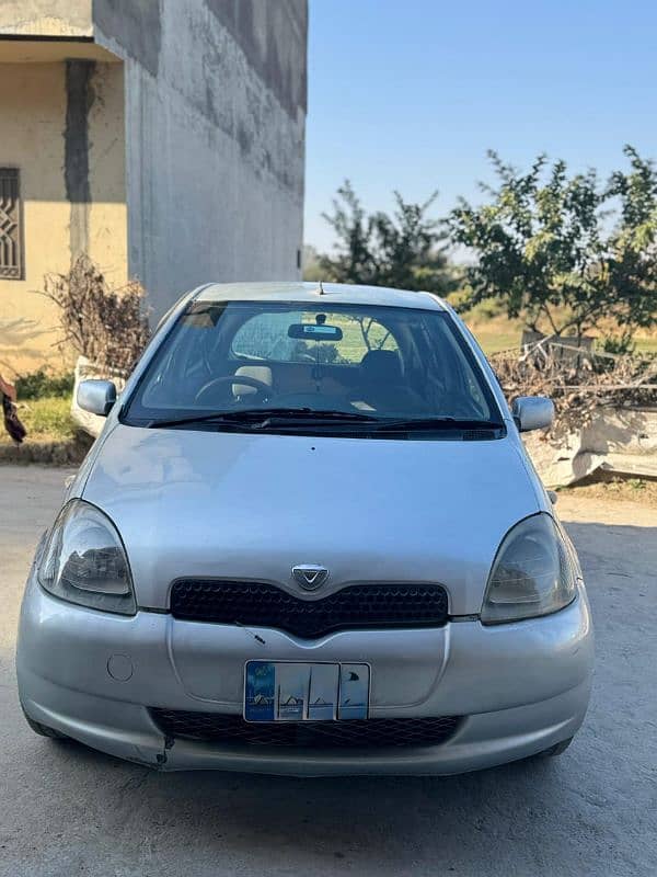 Toyota Vitz 2000 0