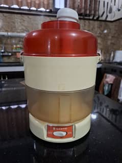 Fruit Juicer