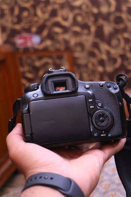 Canon 60d with 18/55mm lens 3