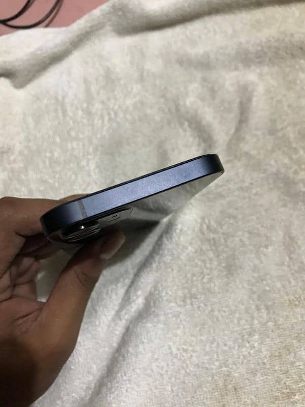 100% Health iPhone 12 for sale 4