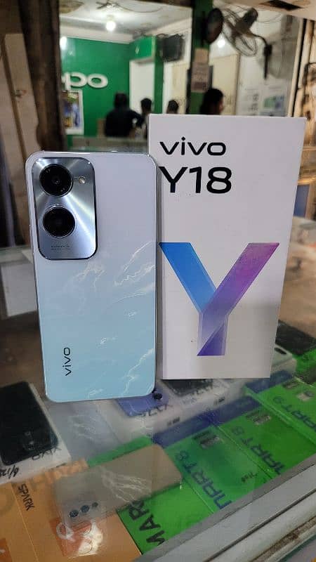 Vivo Y18 6+6/128 Complete Saman 7month Waranty  10/10 Condition 0