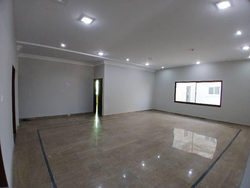 400 SQUARE YARDS 2ND FLOOR PORTION FOR RENT IN JAUHAR FOR SILENT COMMERCIAL 10