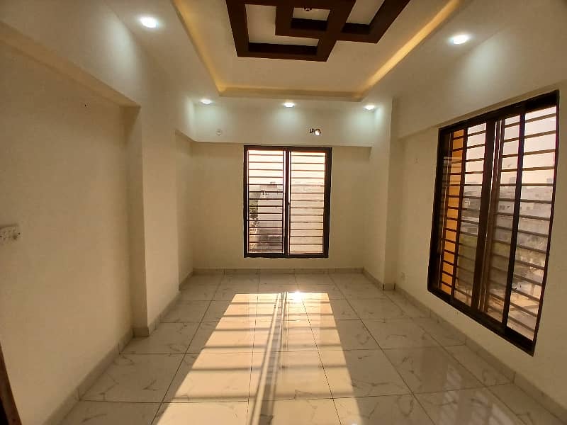 BRAND NEW FLAT 4 BED DD CORNER FOR RENT IN KINGS PRESIDENCY 9