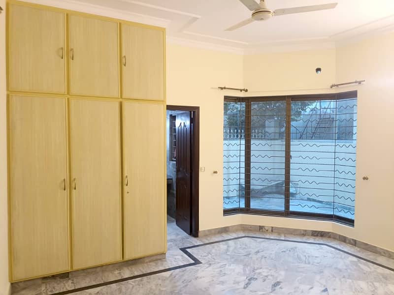 1 Kanal House for Rent in Johar Town for Family and Silent office (Call center + Software house) 0