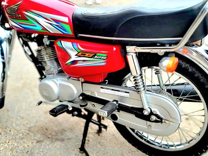 HONDA CG 125 2023 RED MODEL IN SUPER LUSH CONDITION 13