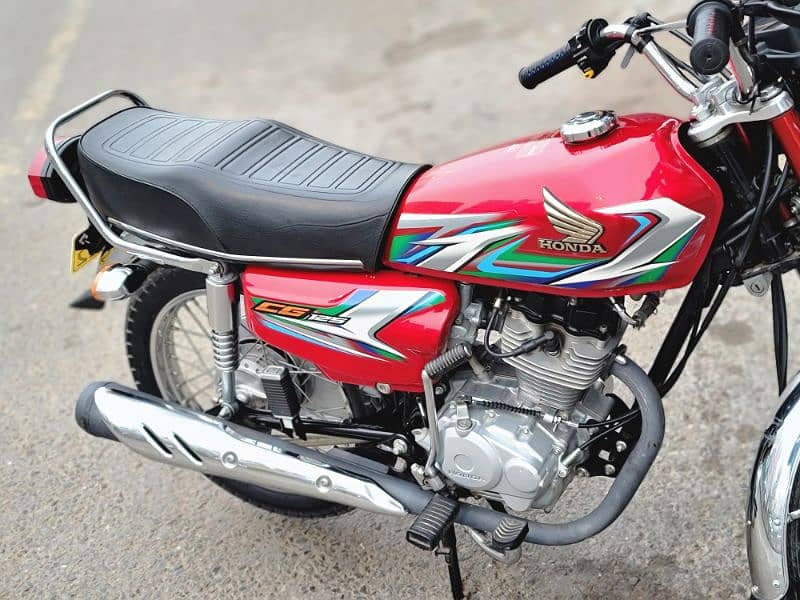 HONDA CG 125 2023 RED MODEL IN SUPER LUSH CONDITION 18