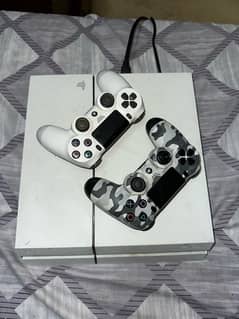 ps4 slim with 2 controllers