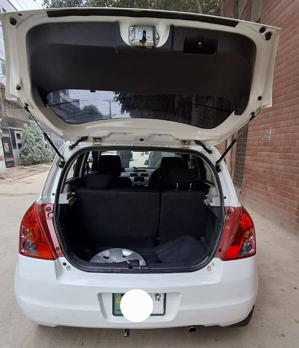 Suzuki Swift 2012 Almost original Btr thn Alto city mehran 14