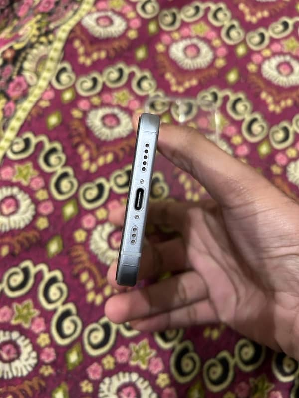 iPhone 15 128GB Non PTA 5