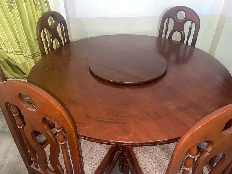 2nd Hand Dining Table 0