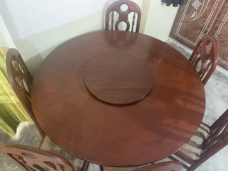 2nd Hand Dining Table 1