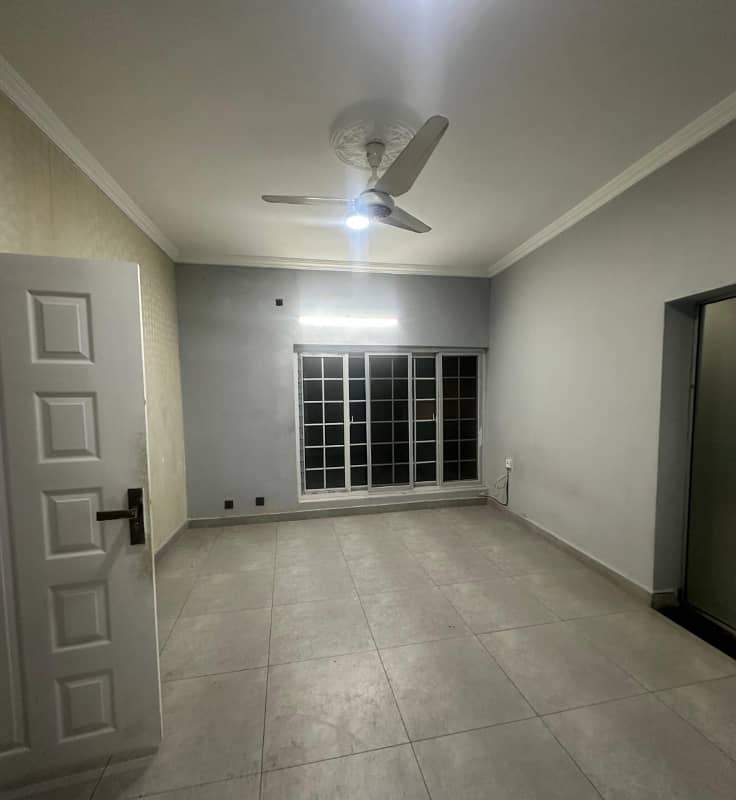 Affordable Upper Portion Available For rent In G-10/2 2