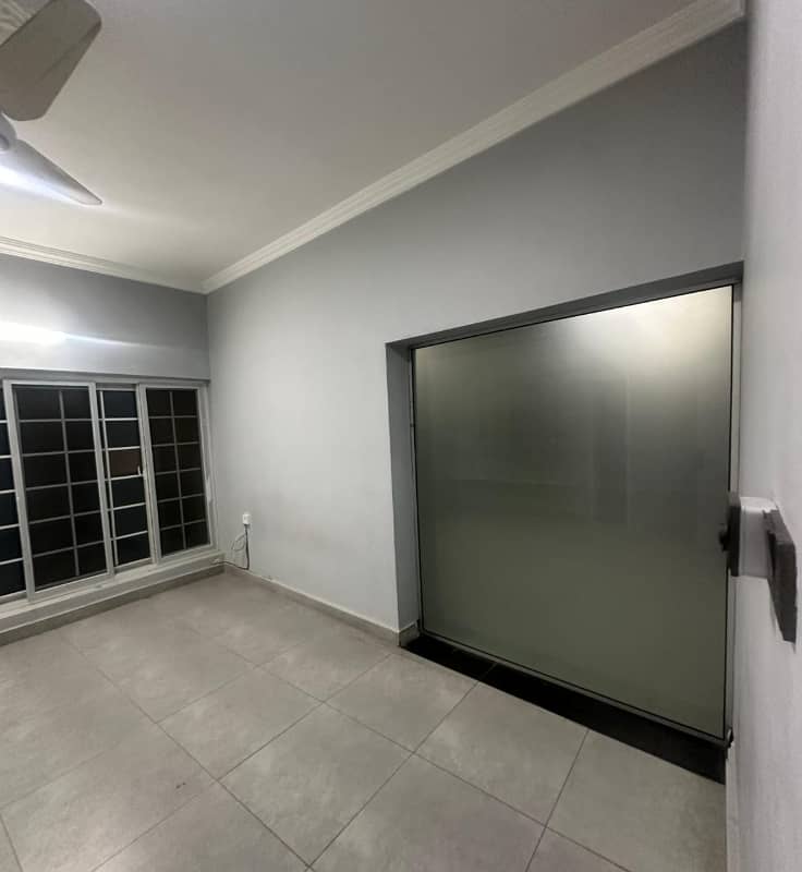 Affordable Upper Portion Available For rent In G-10/2 5