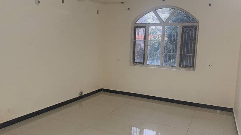 UPPER PORTION FOR RENT G-10/4 7