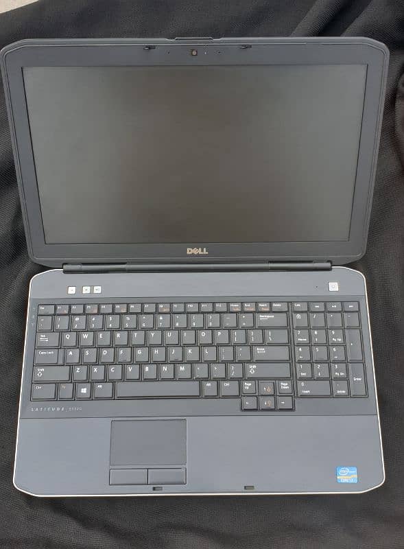 Dell E5530 1