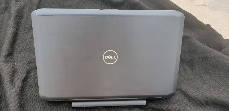 Dell E5530 4