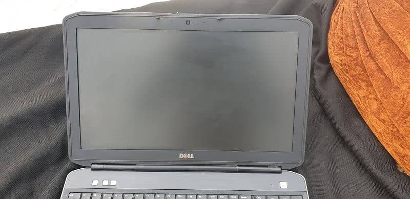 Dell E5530 8