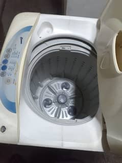 LG AUTOMATIC WASHING MACHINE