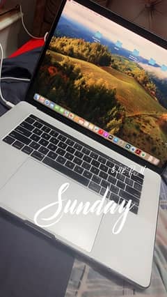 Mac book pro 2018 ( 15 inch )