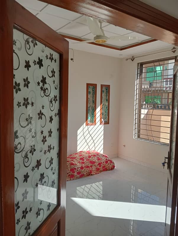 4marla 4beds like brand new house neat and clean house for rent in G 13 1 Islamabad 5