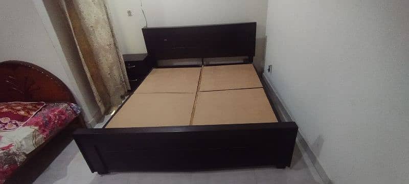 2 single beds in very good condition and some more 2