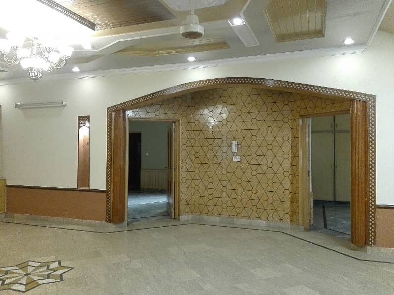 1 Kanal House In Model Town For rent 5