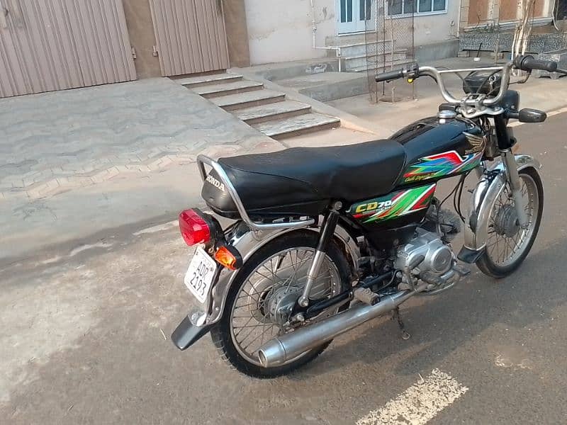 Honda CD 70 model 2021 03007242969 4