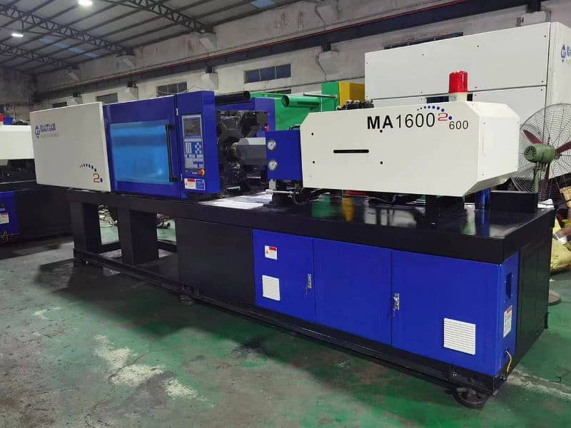 injection moulding machine 5