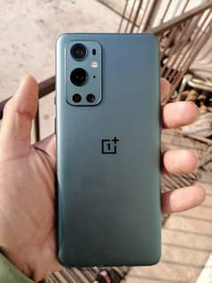 OnePlus 9 pro saaf set hai  12/256 Good condition koi Shade nhi hai