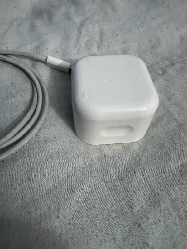 iphone fast charger with cabel 3