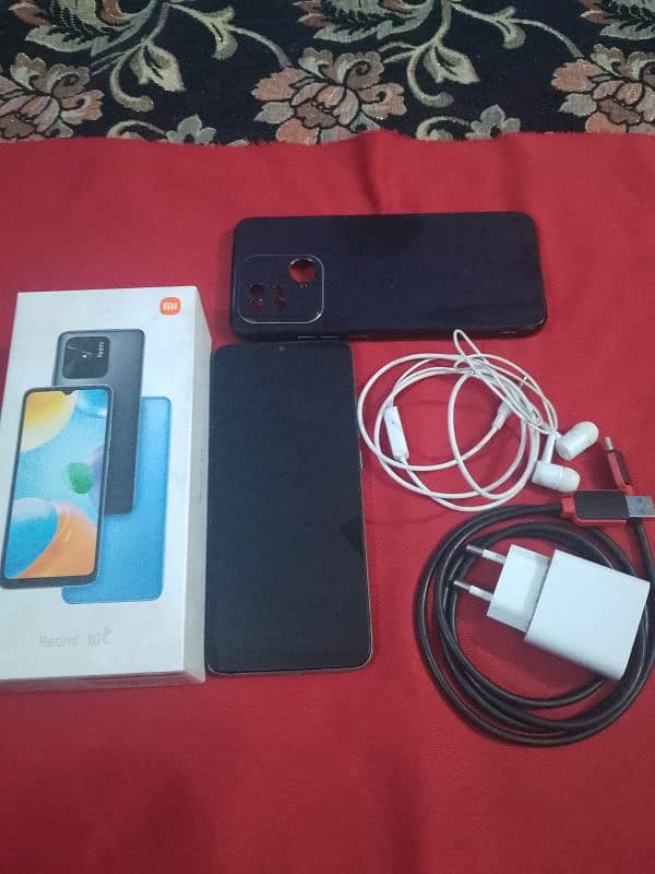 xiaomi MI 10 c phone 10/10  all accessories 0