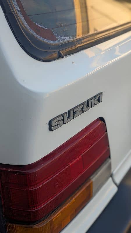 Suzuki Swift 1991 10