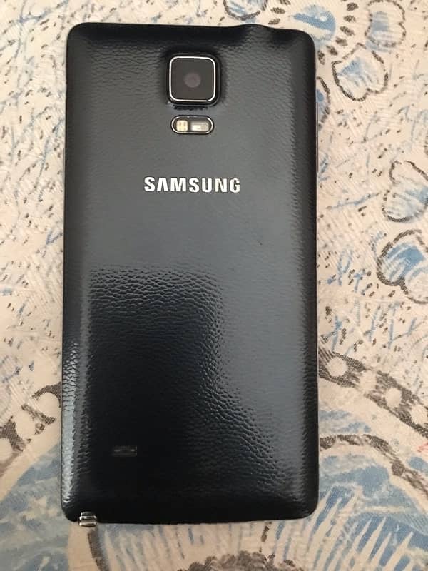 PTA approved Samsung note 4 3 GB 32 GB condition 8/10 2