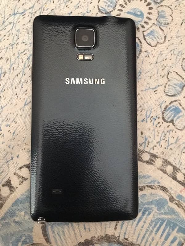 PTA approved Samsung note 4 3 GB 32 GB condition 8/10 3