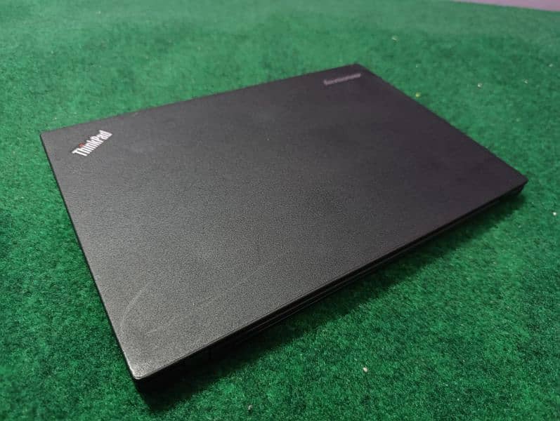 Lenovo Core i5 5th Gen 4GB 320GB Hard Dual Battery 9/10 (Broken) 2