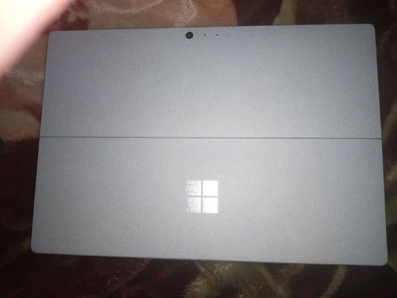 Surface pro 4 (2 in 1) || Core i5-6th gen || 8gb ram & 256gb SSD 1